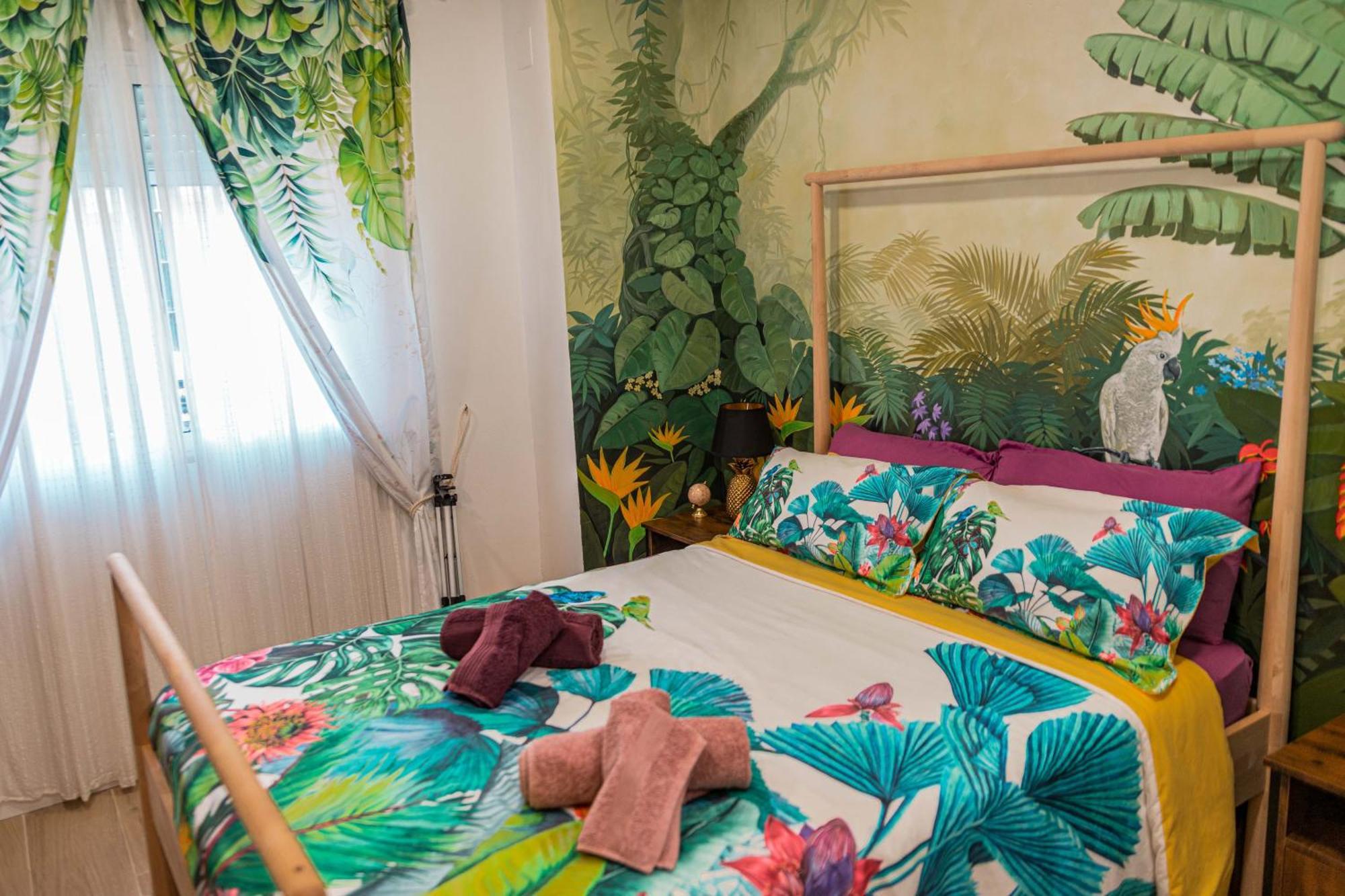 Artistic Flat Next To Ruzafa Welcome To The Jungle Valencia Eksteriør billede