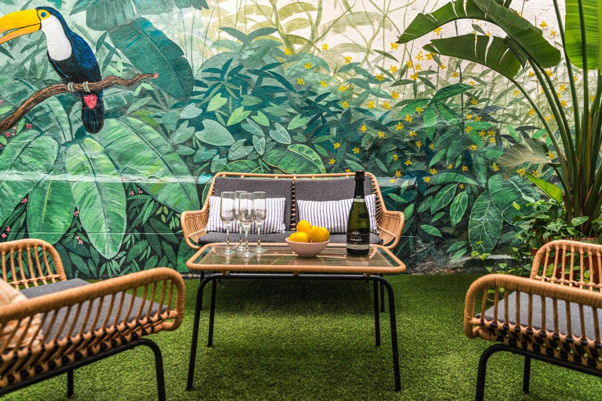 Artistic Flat Next To Ruzafa Welcome To The Jungle Valencia Eksteriør billede