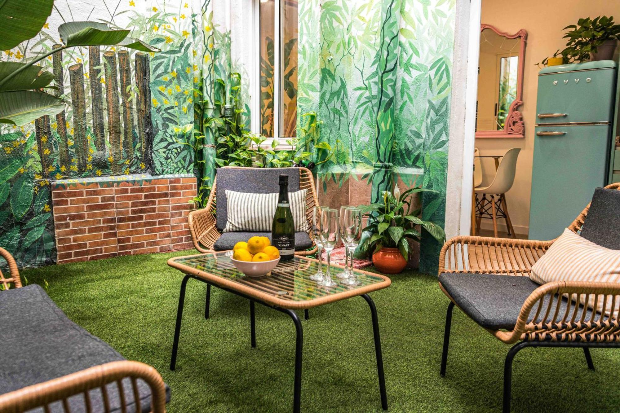 Artistic Flat Next To Ruzafa Welcome To The Jungle Valencia Eksteriør billede